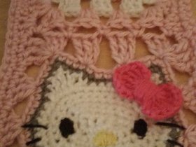 pink_hello_kitty_scarf_1.jpg